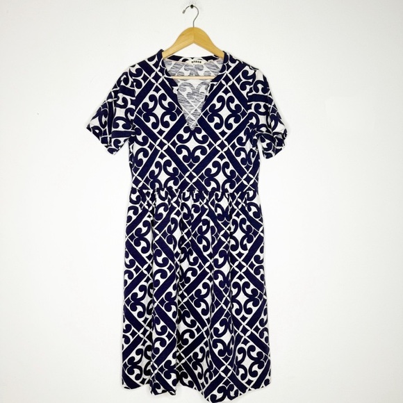 Boden Easy Notch Neck Jersey Dress – Navy/White Geometric Print, Size 10L - Picture 2 of 7